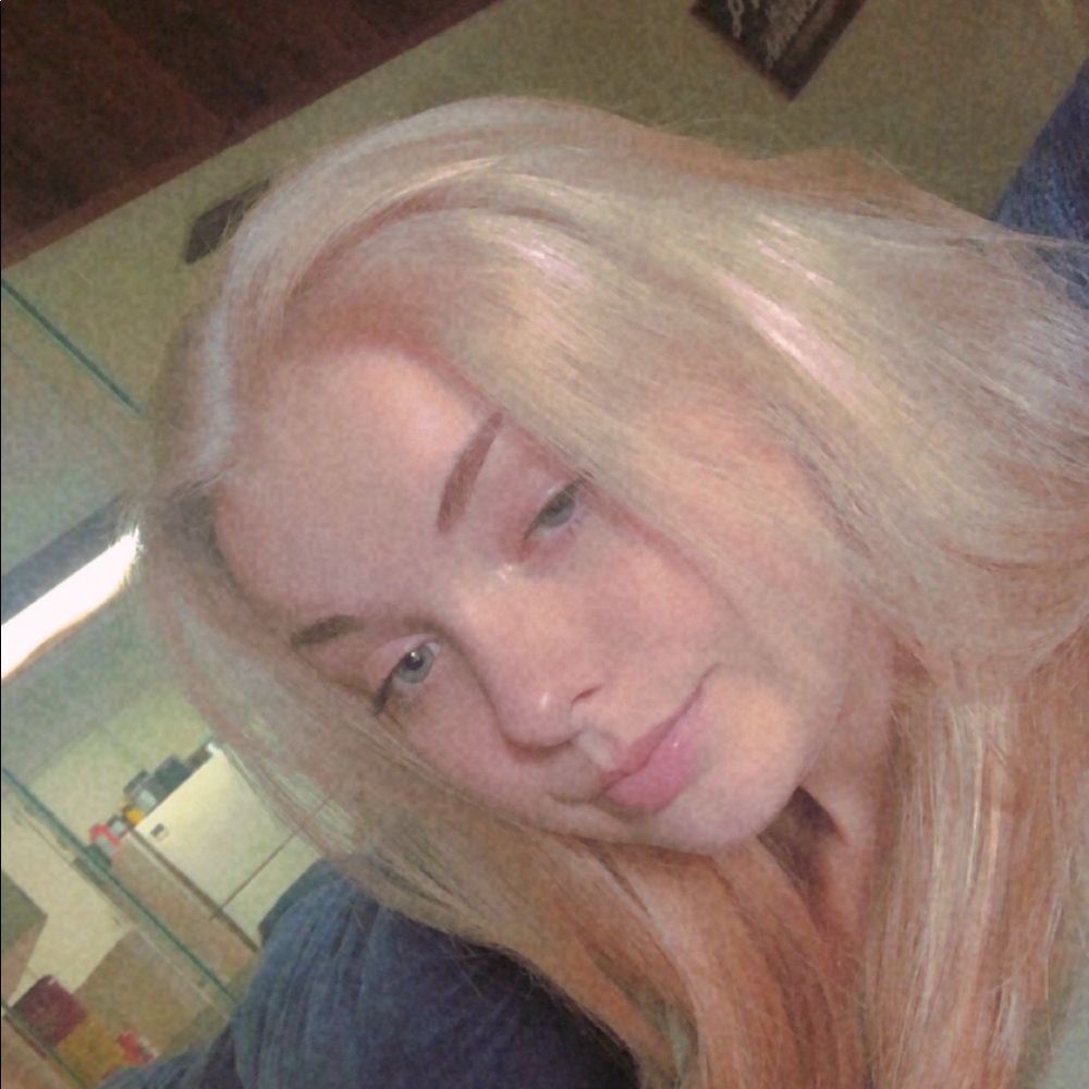 Meet your Posher, Hannah